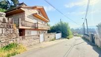 Vista exterior de Casa o xalet en venda en O Porriño   amb Jardí privat, Terrassa i Traster