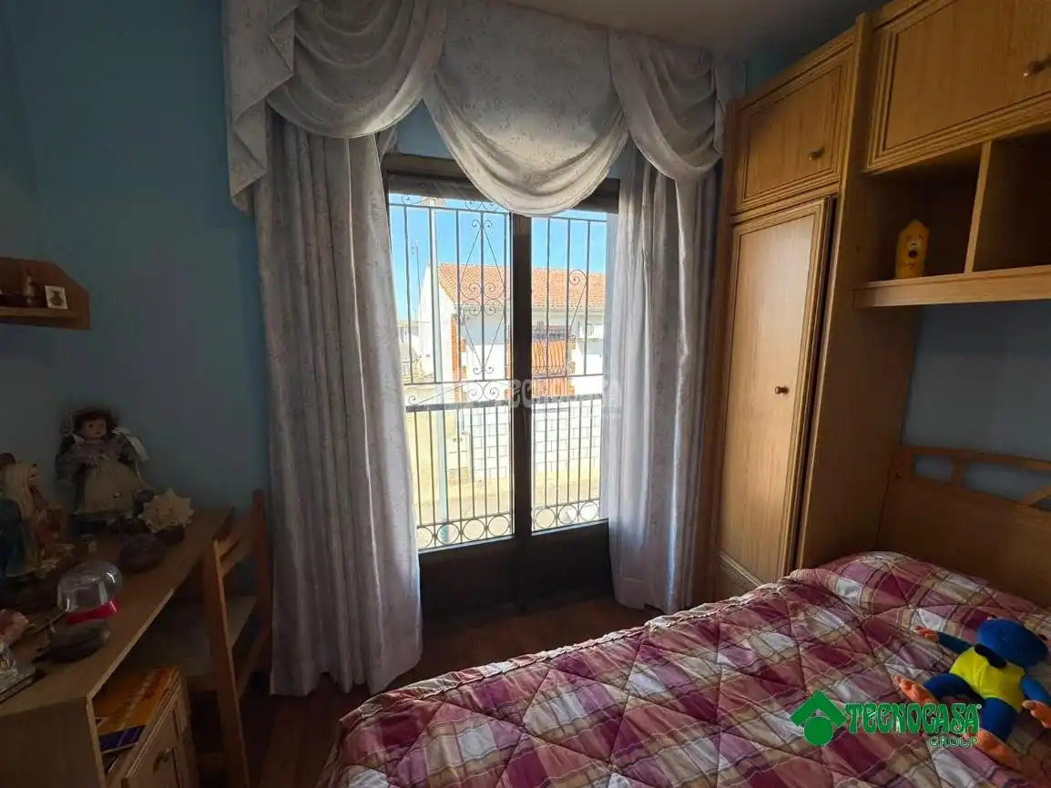 Dormitori de Casa adosada en venda en Gerindote amb Aire condicionat, Calefacció i Jardí privat