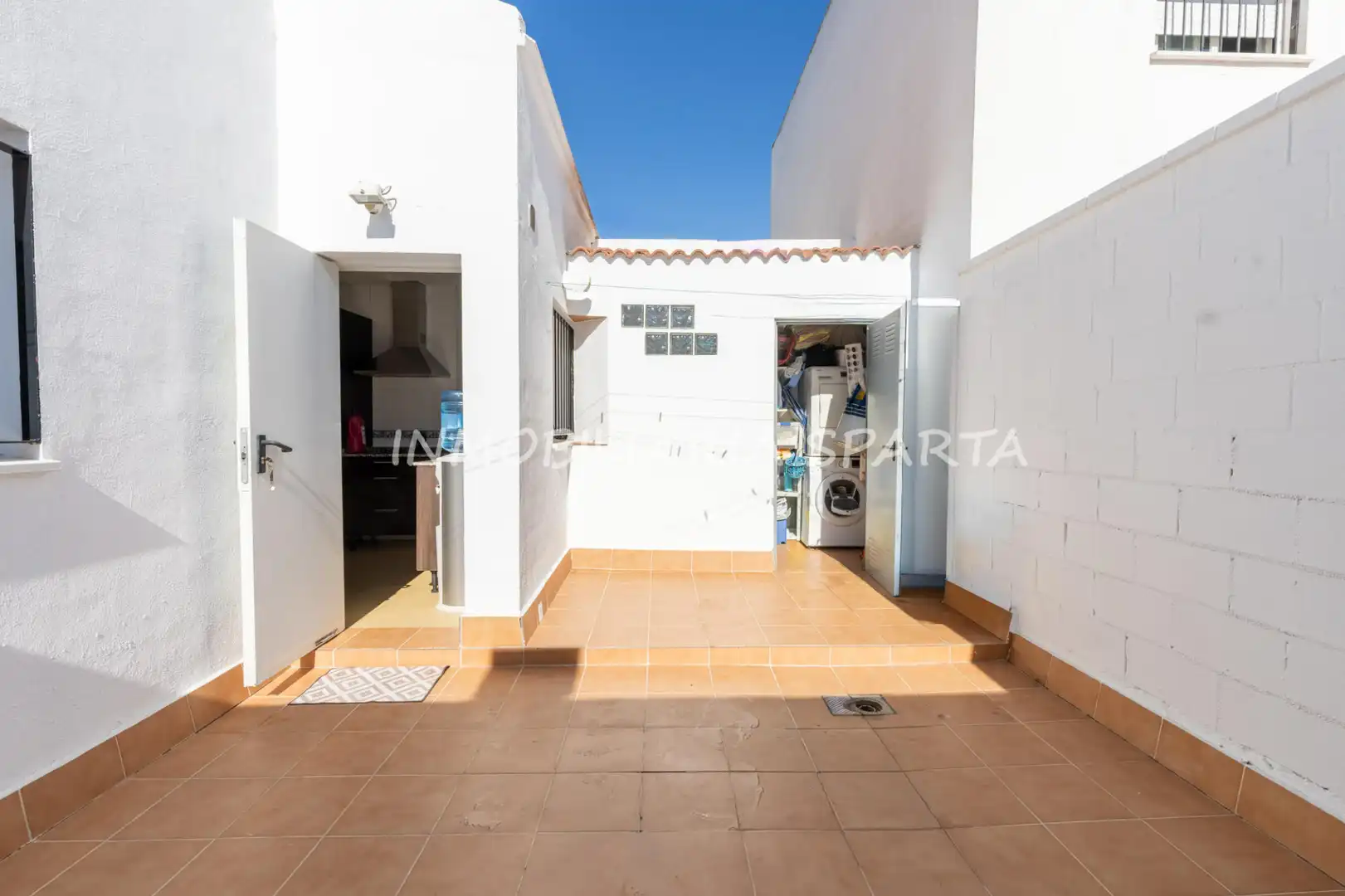 Detached homes for sale in Benacazón  with Air Conditioner, Heating and Oven