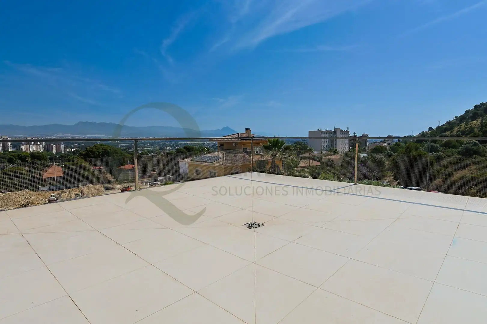 Terrassa de Casa o xalet en venda en Alicante / Alacant amb Aire condicionat, Calefacció i Jardí privat