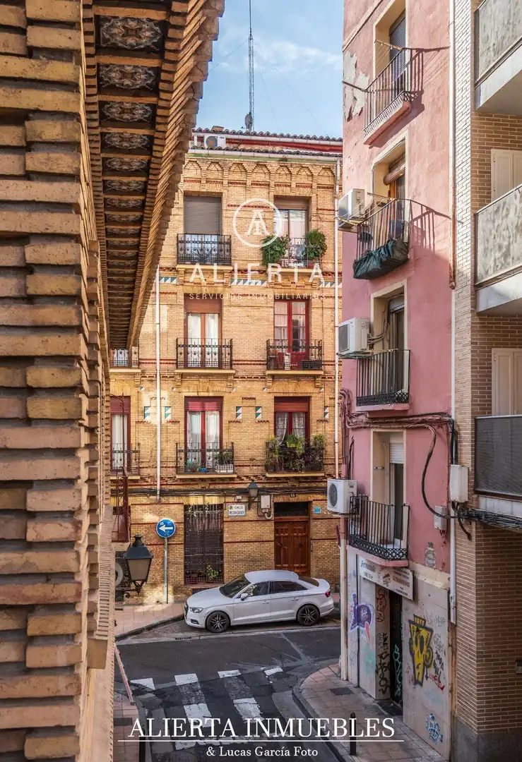 Exterior view of Flat for sale in Zaragoza  with Heating