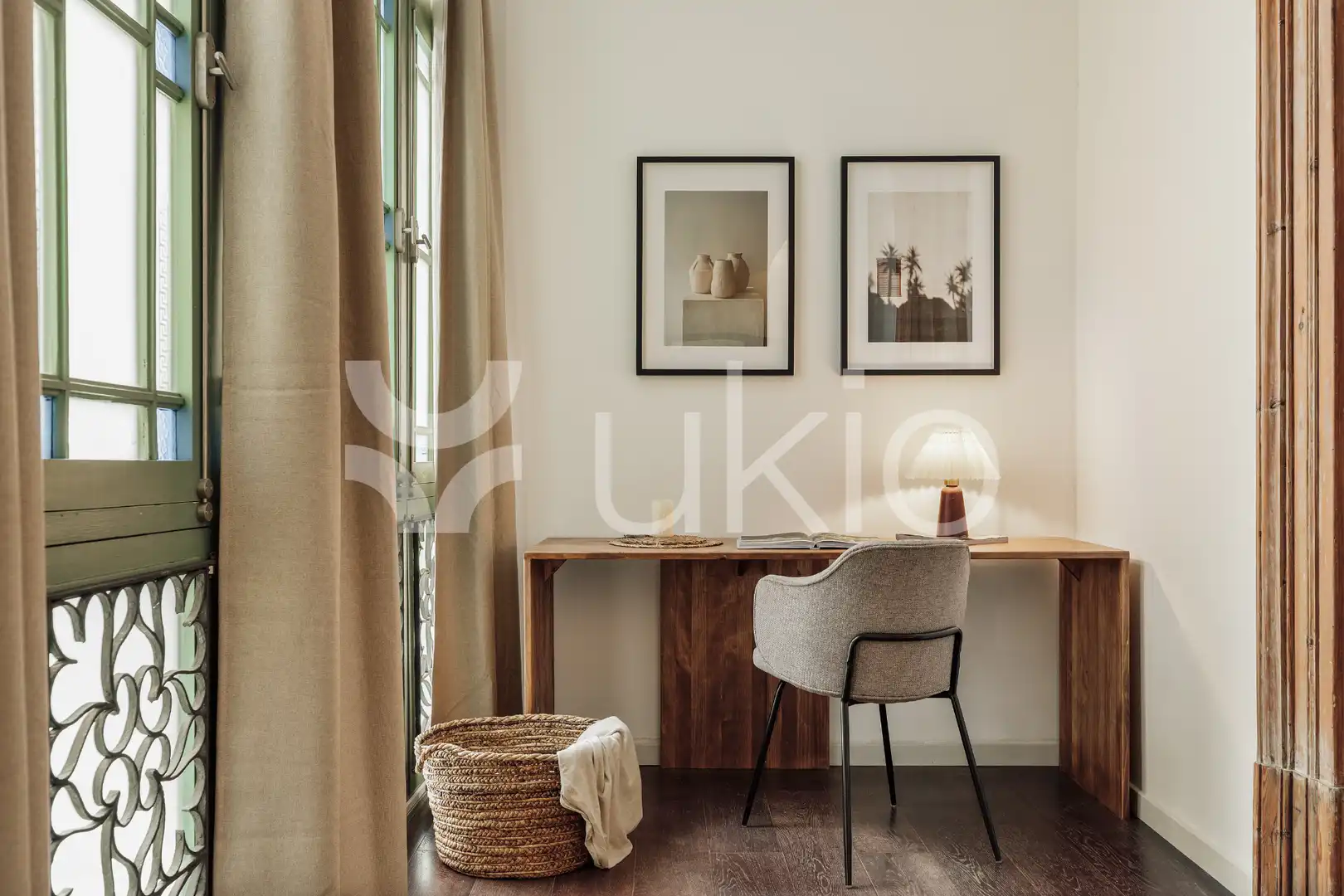 Sala de estar de Apartamento de alquiler en  Barcelona Capital con Aire acondicionado, Calefacción y Amueblado