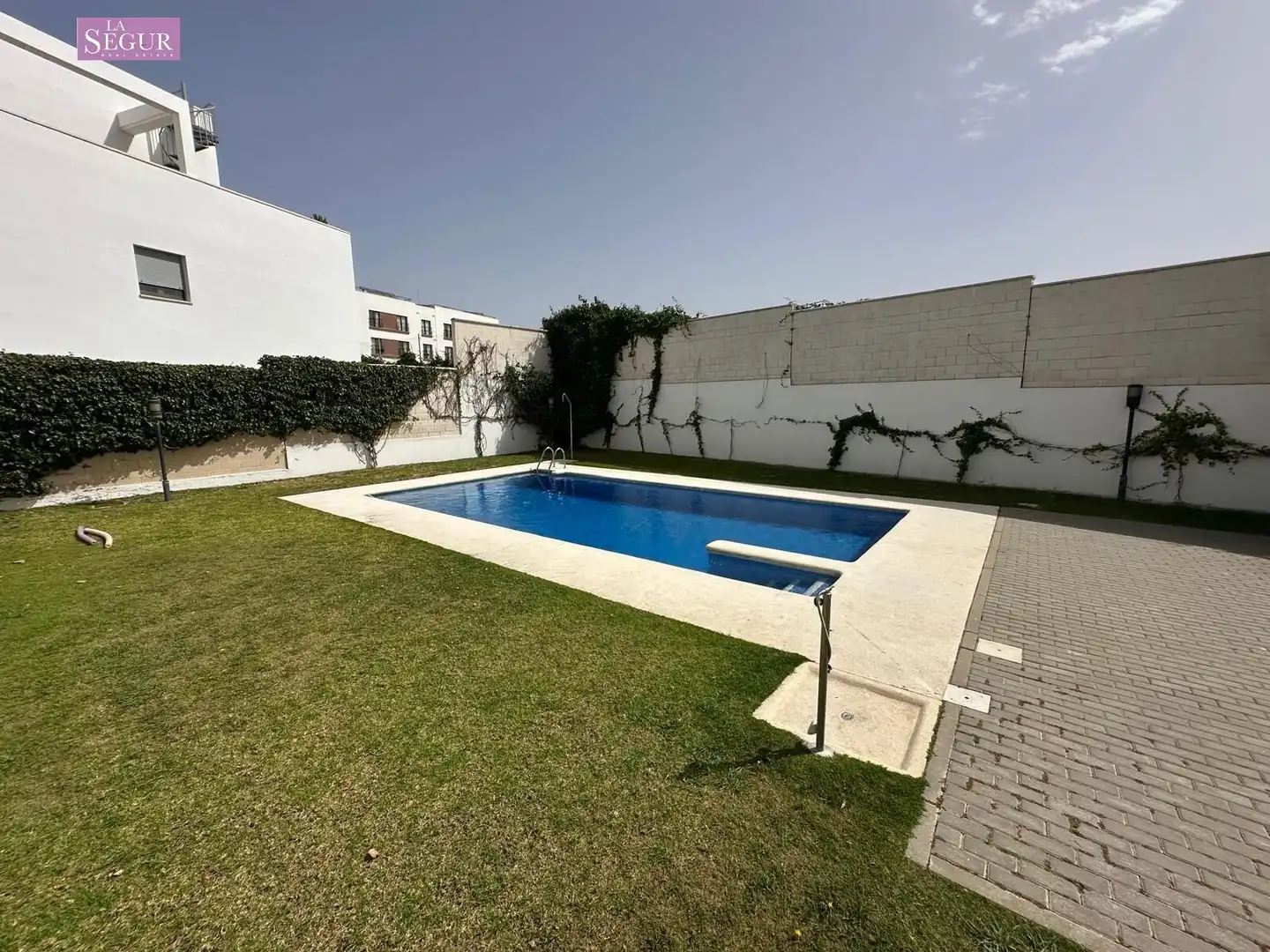 Piscina de Planta baixa en venda en Conil de la Frontera amb Aire condicionat, Terrassa i Traster