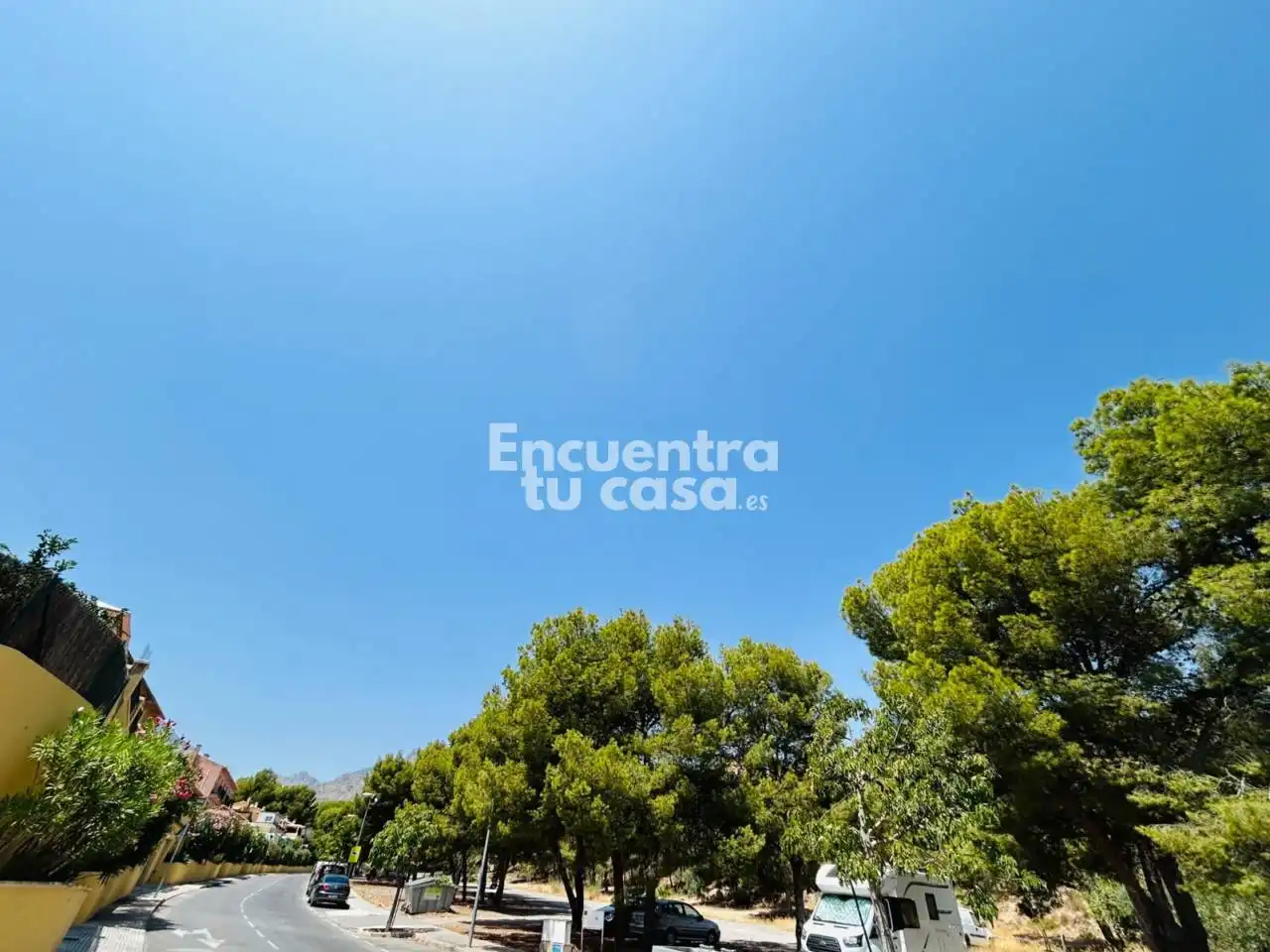 Casa adosada en venda en La Nucia amb Aire condicionat, Calefacció i Jardí privat
