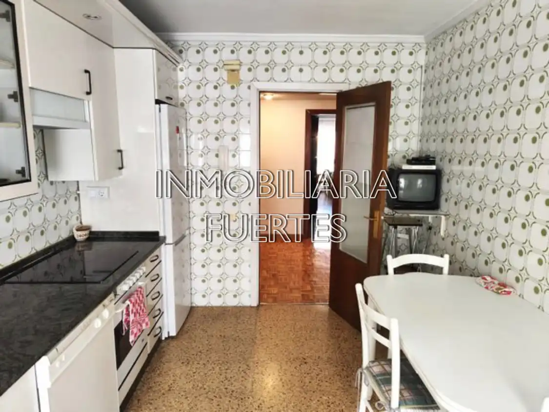 Flat for rent in Avenida de Mariano Andrés, Las Ventas