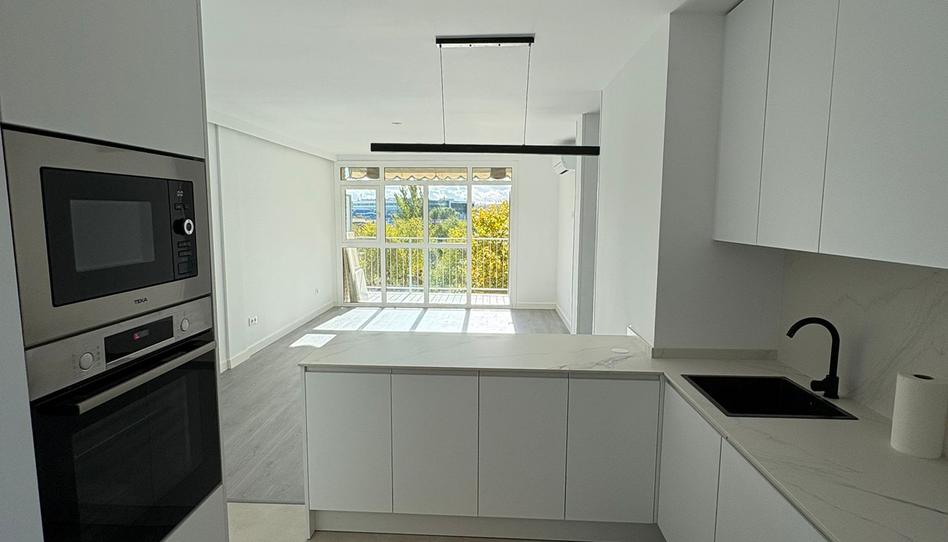 Photo 1 of Flat to rent in Calle del Gale&#xf3;n, Alameda de Osuna, Madrid