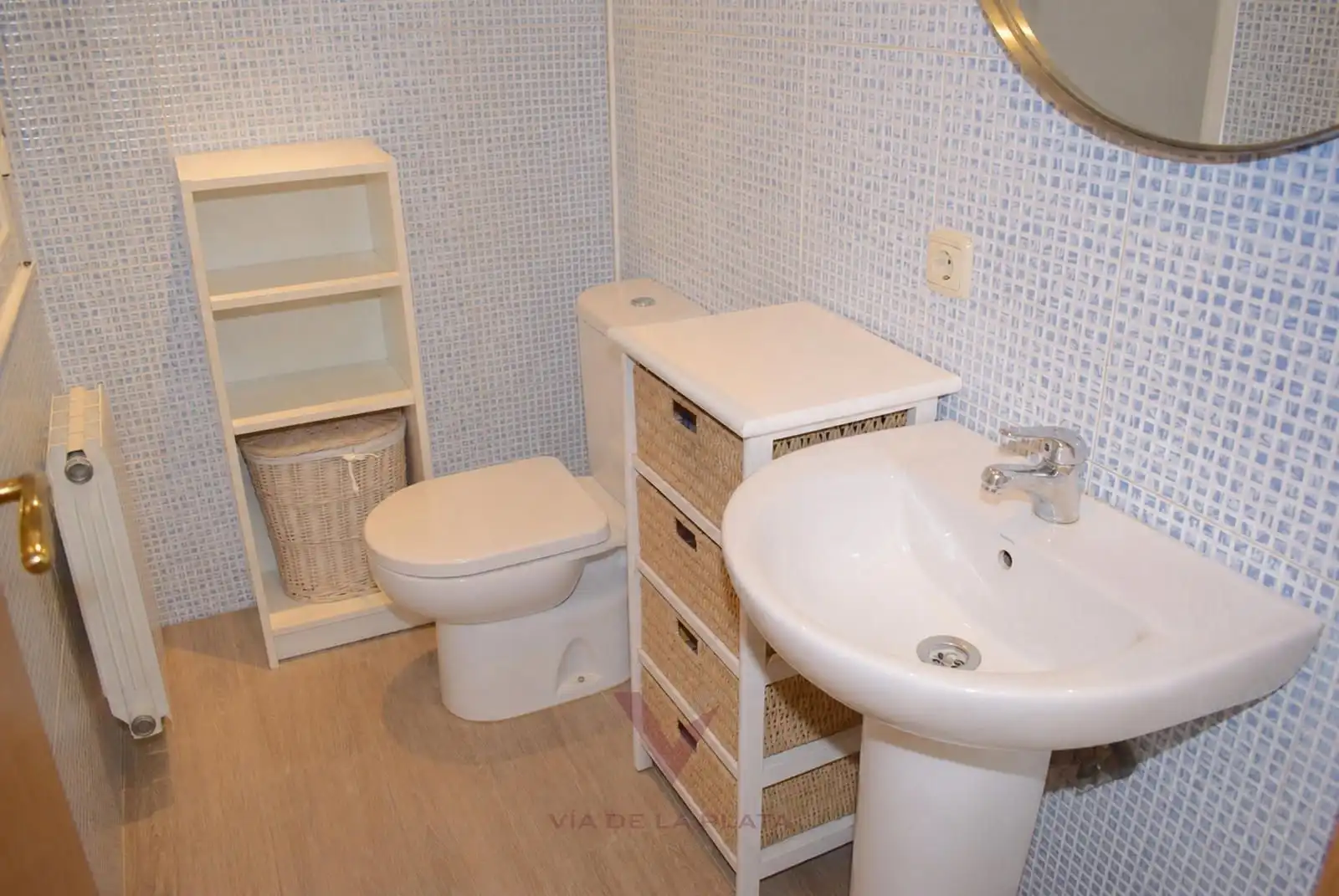 Baño de Casa adosada en venta en Monterrubio de Armuña con Calefacción, Jardín privado y Parquet