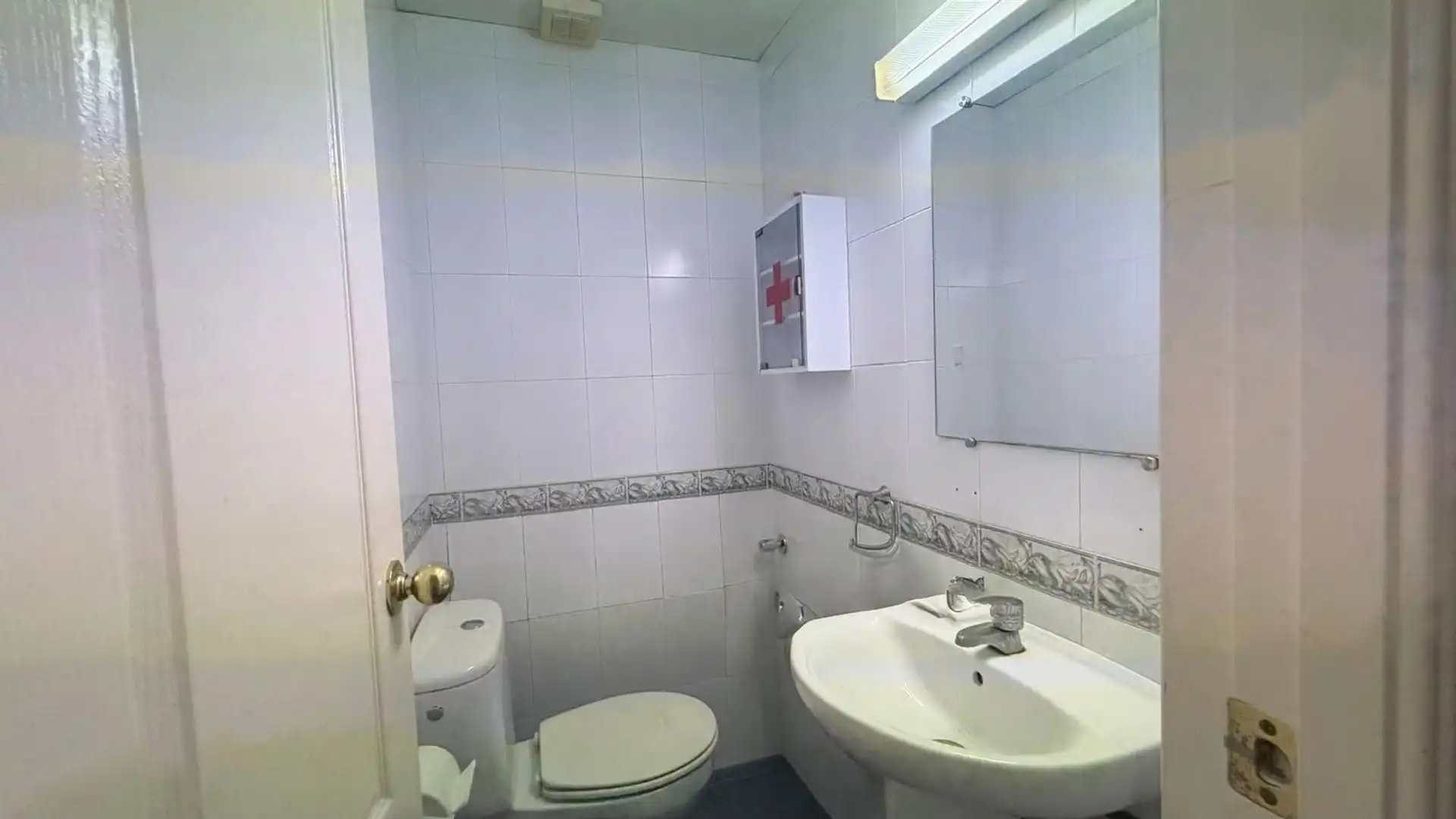 Baño de Oficina de alquiler en Nerja
