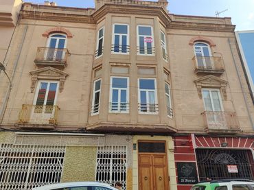 Piso en venta en Calle Aniceto Coloma