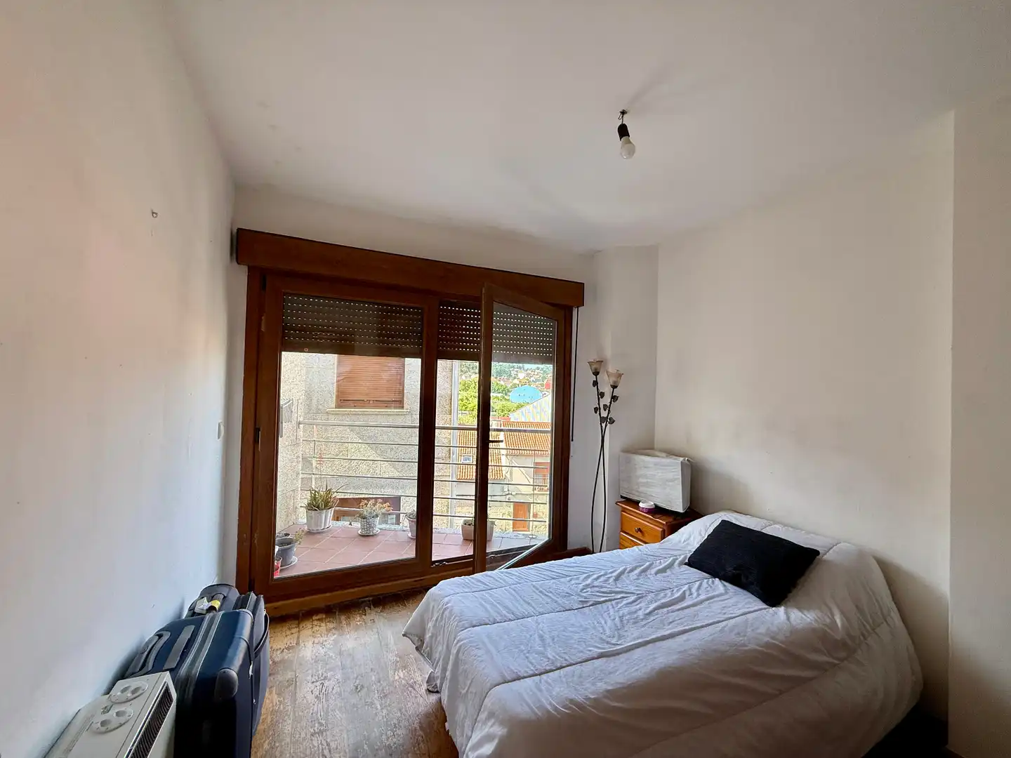 Dormitori de Apartament en venda en O Grove   amb Calefacció, Traster i Moblat