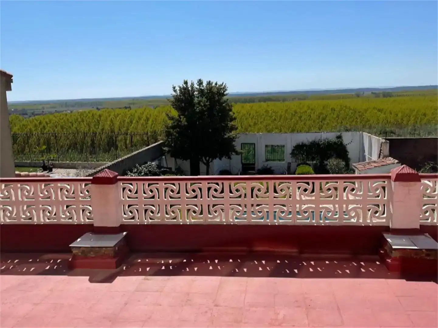 Terraza de Casa o chalet en venta en Benavente con Jardín privado, Parquet y Trastero