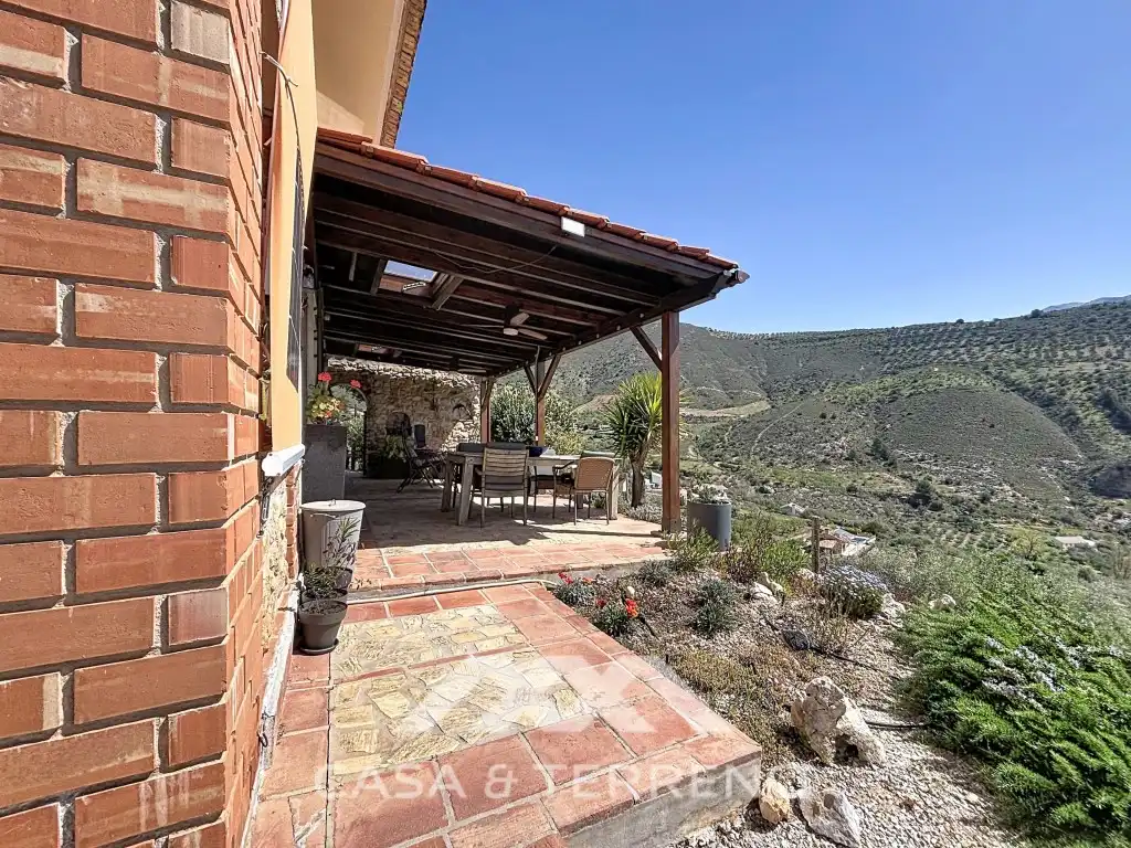Terrassa de Casa o xalet en venda en Alcaucín amb Aire condicionat, Terrassa i Piscina