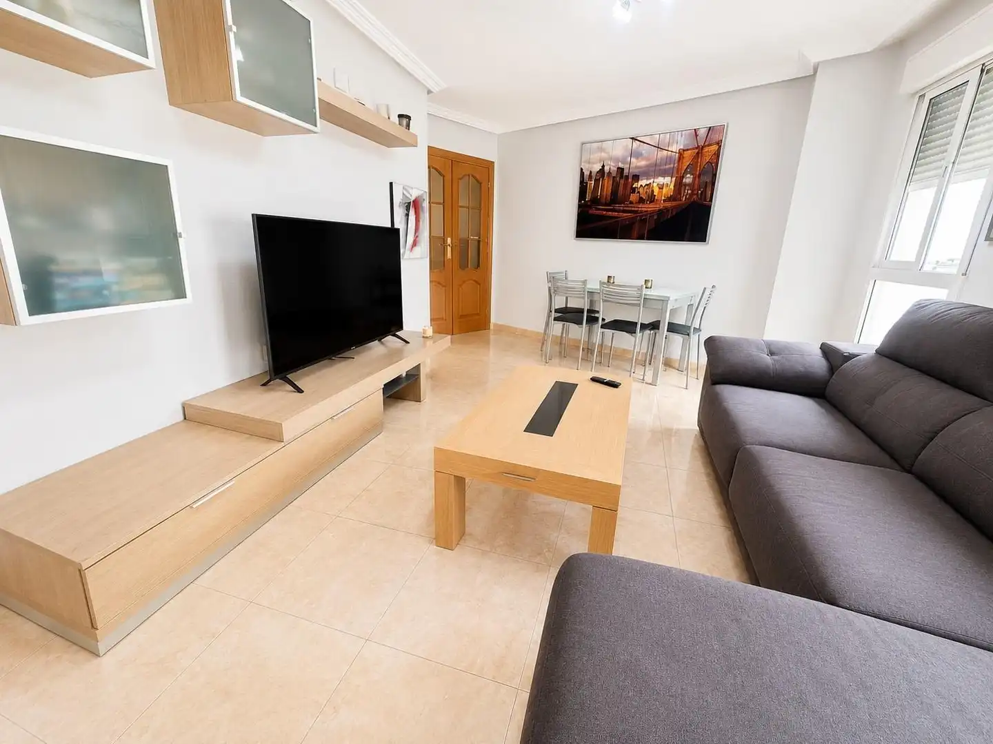 Sala d'estar de Pis en venda en Crevillent amb Aire condicionat, Terrassa i Moblat