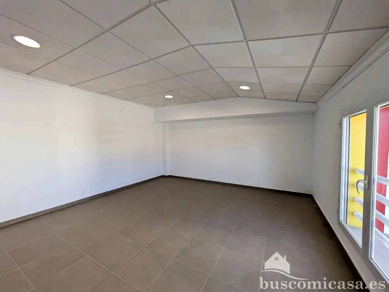 Industrial buildings for rent in Linares