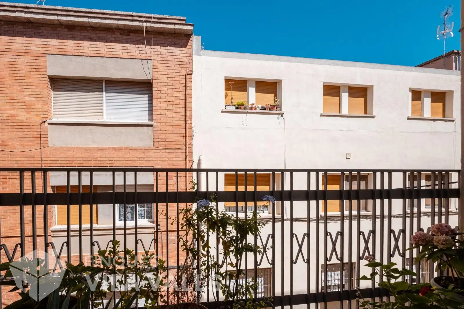 Vista exterior de Pis en venda en Caldes de Montbui amb Aire condicionat, Calefacció i Parquet