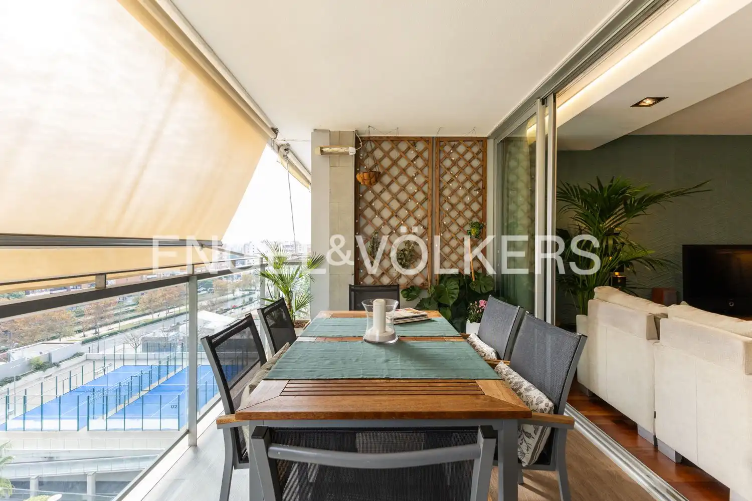 Terrasse von Wohnung zum Verkauf in Valencia mit Klimaanlage, Heizung und Parkett