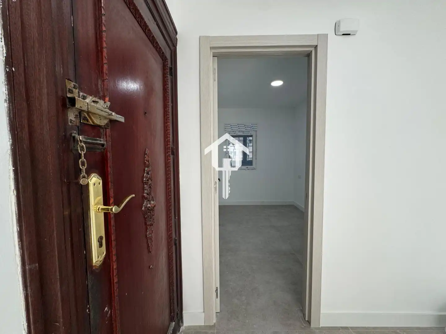 Wohnung zum Verkauf in Alicante / Alacant mit Privatgarten und Terrasse