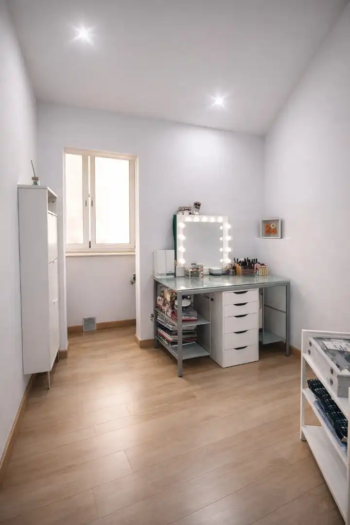 Bedroom of Flat for sale in Cornellà de Llobregat  with Air Conditioner, Heating and Parquet flooring