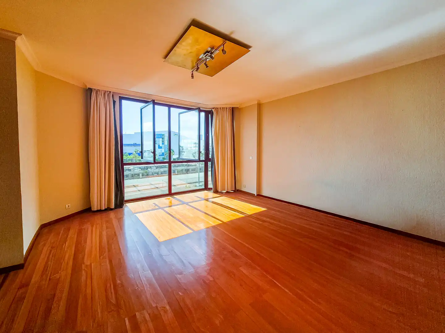 Sala de estar de Piso en venta en Las Palmas de Gran Canaria con Trastero