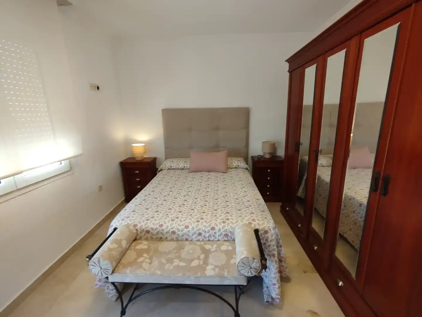 Dormitori de Casa o xalet en venda en  Melilla Capital amb Aire condicionat, Piscina i Balcó