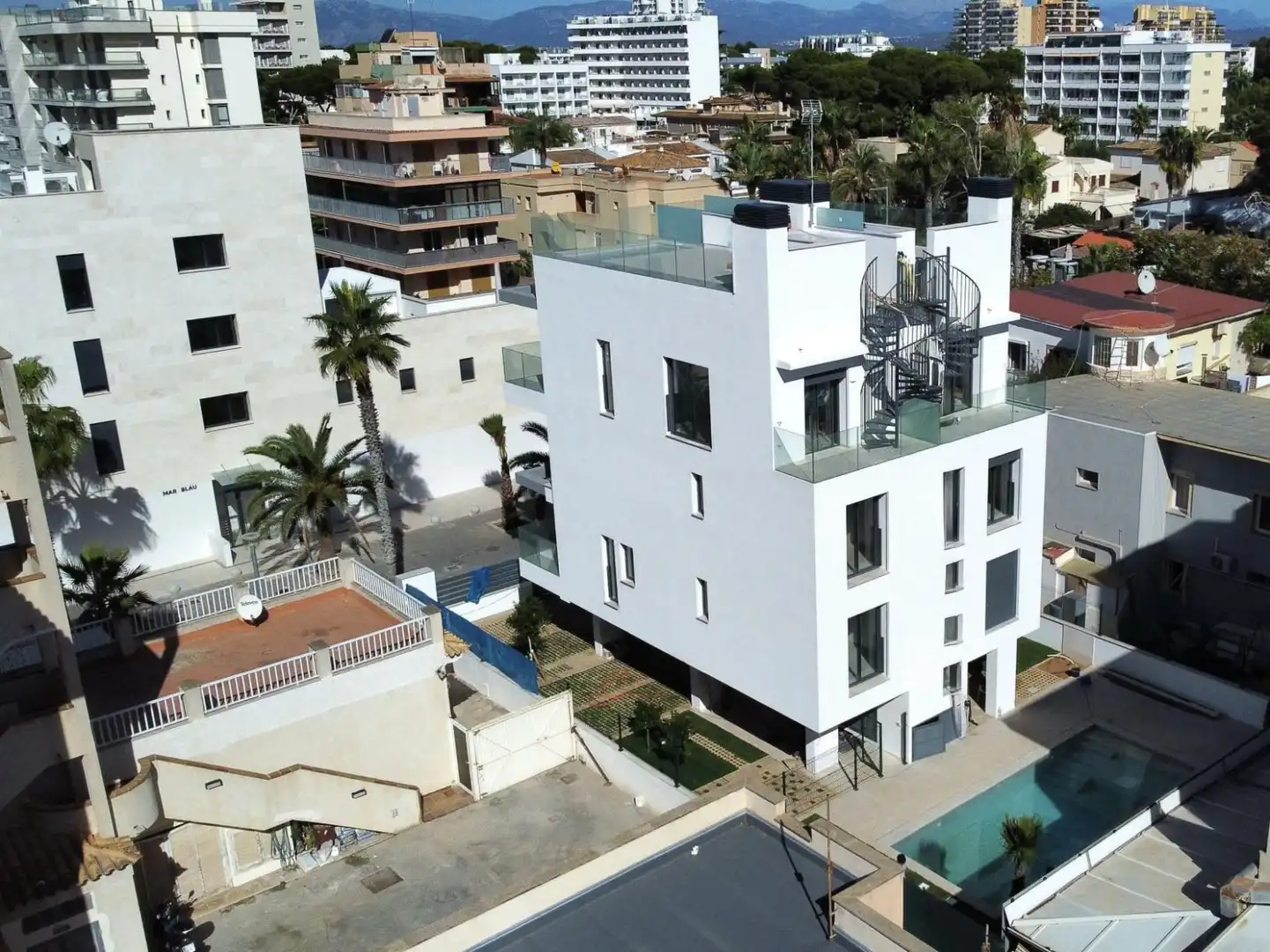 Exterior view of Attic for sale in  Palma de Mallorca  with Air Conditioner, Terrace and Storage room