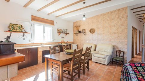 VENTA DE CORTIJO EN LAROYA, ALMERÍA