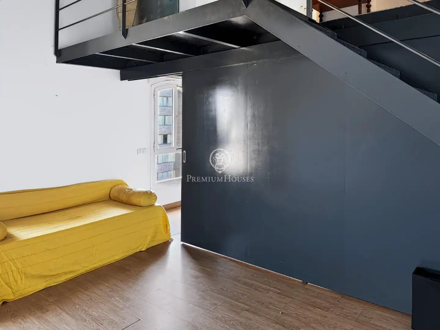 Schlafzimmer von Wohnung zum Verkauf in Barcelona mit Klimaanlage