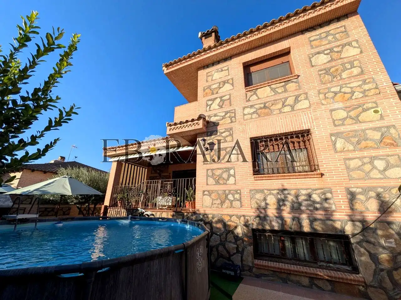 Casa amb piscina en venda a Calle la Amistad, imagen 43