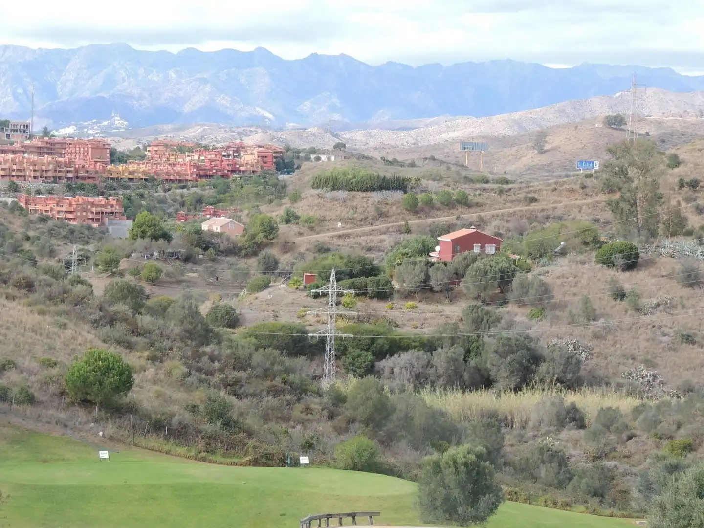 Vista exterior de Finca rústica en venda en Marbella amb Aire condicionat, Calefacció i Jardí privat