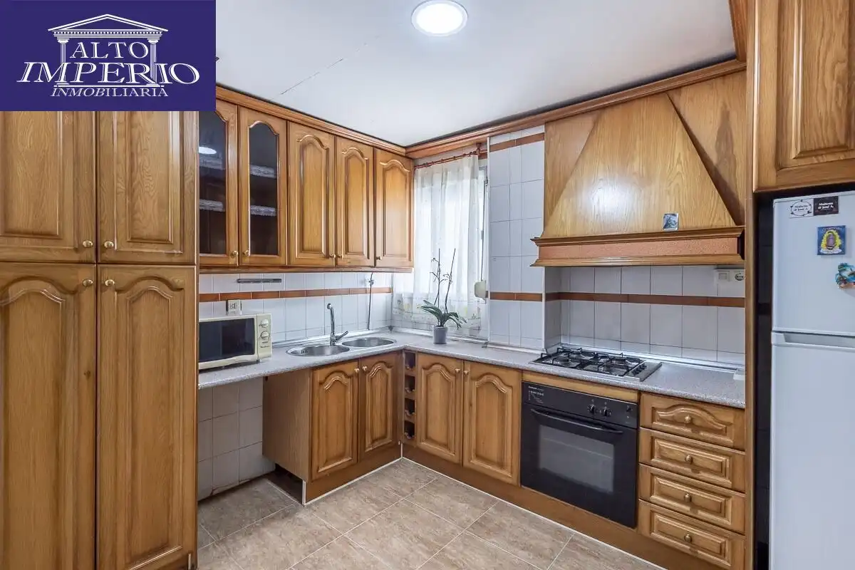 Piso con ascensor en venta en Calle MARQUES DE MONDEJAR, imagen 9