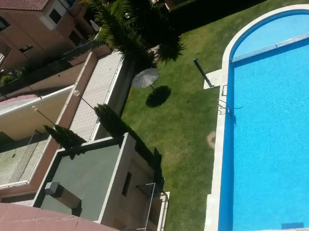 Piscina de Ático en venta en Valladolid con Aire acondicionado, Jardín privado y Parquet