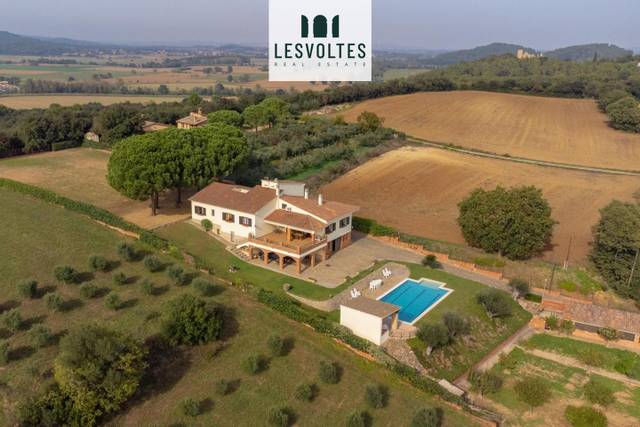 Casa-chalet en Venta en CASTELL D'EMPORDÀ en La Bisbal d'Empordà
