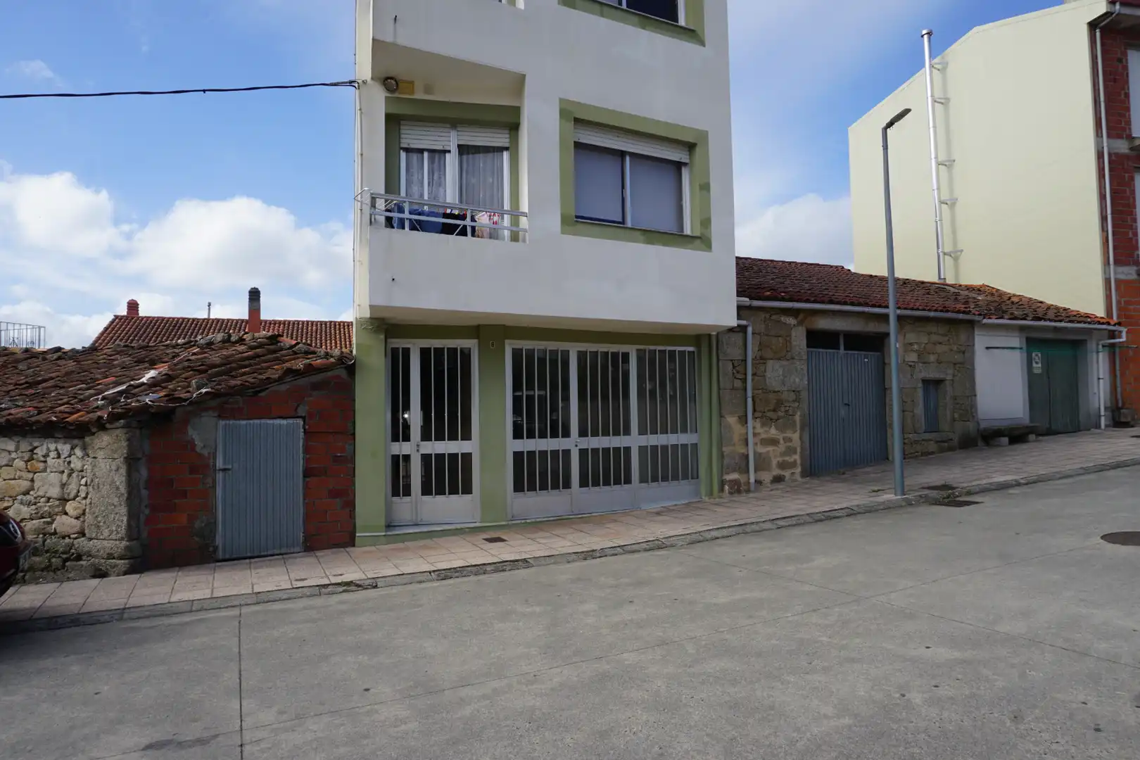 Exterior view of Buildings for sale in Palas de Rei