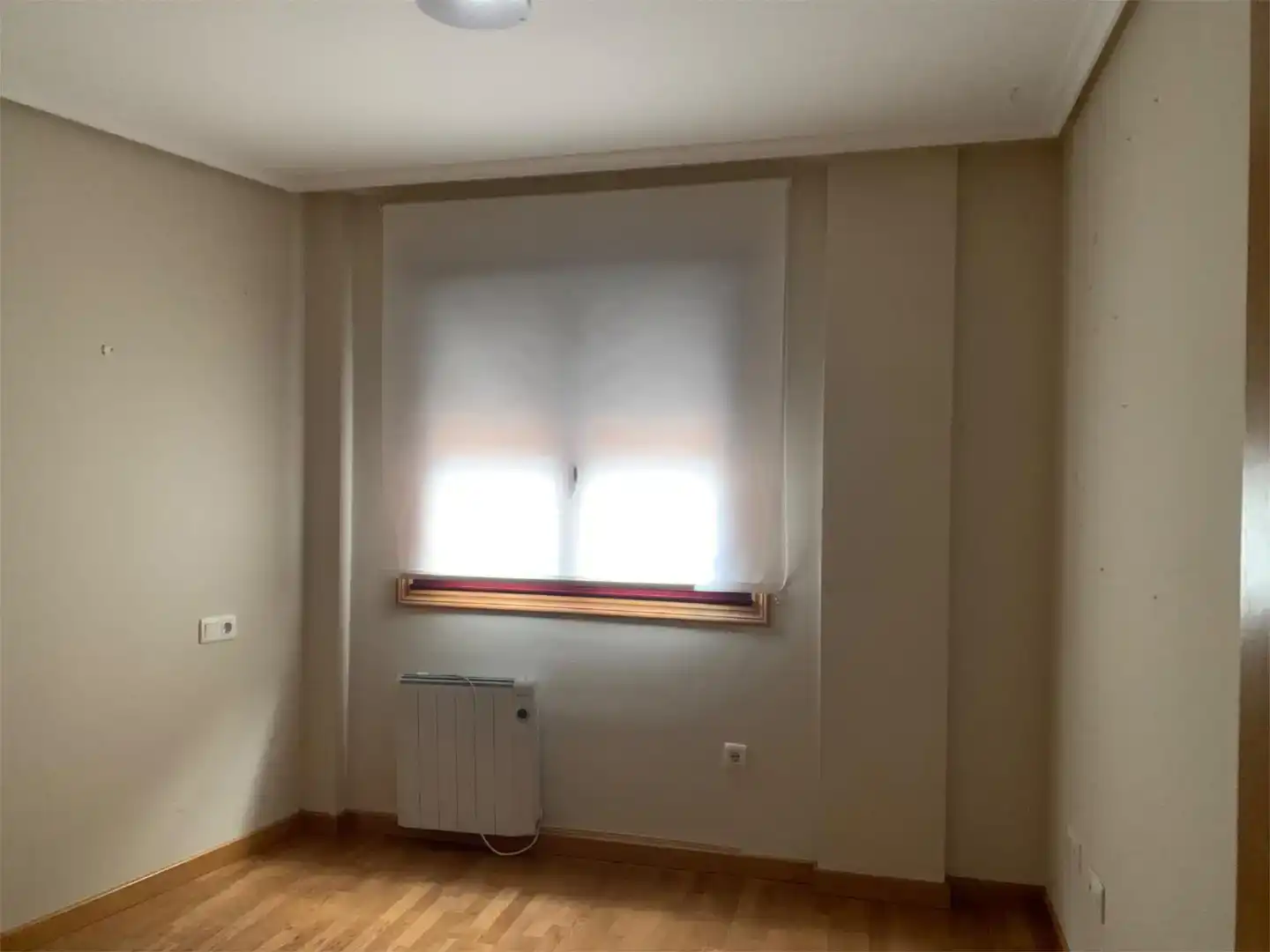 Habitación de Piso en venta en A Rúa  con Parquet y Trastero