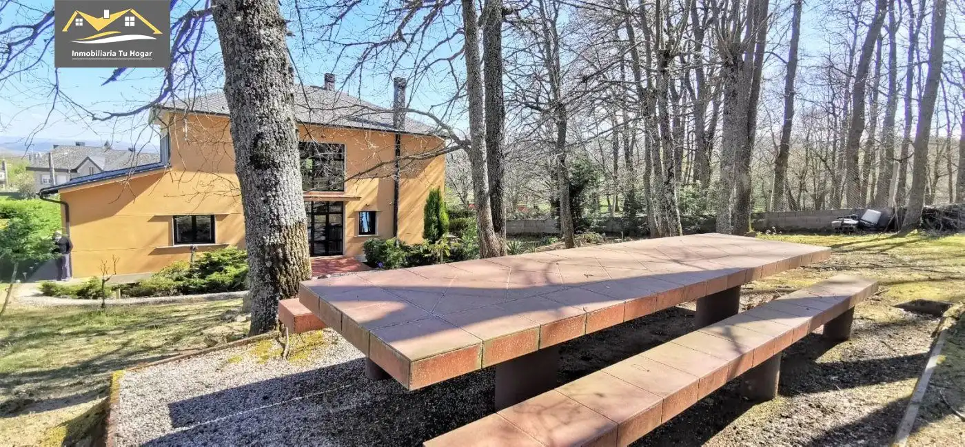 Terraza de Casa o chalet en venta en A Pobra de Trives  con Calefacción, Terraza y Trastero