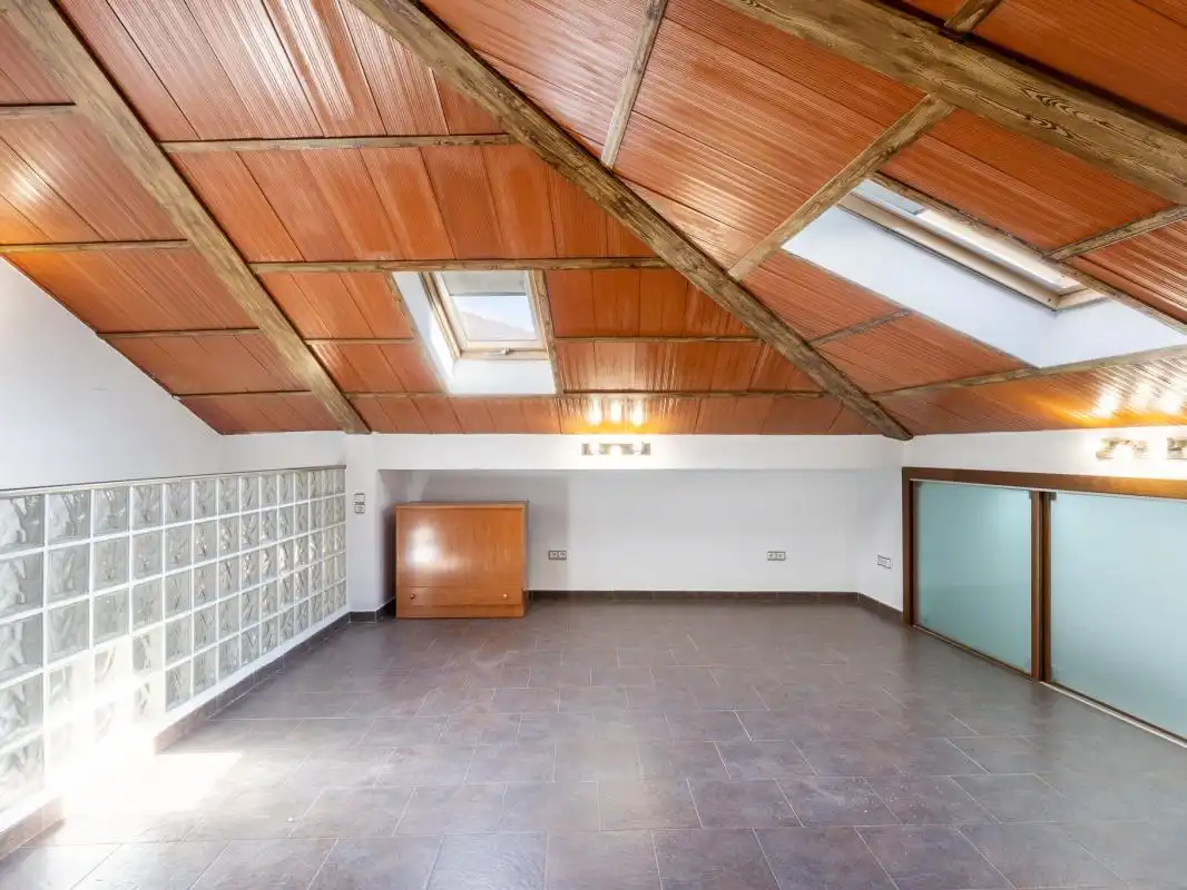Detached homes for sale in C. Valencia, Utiel
