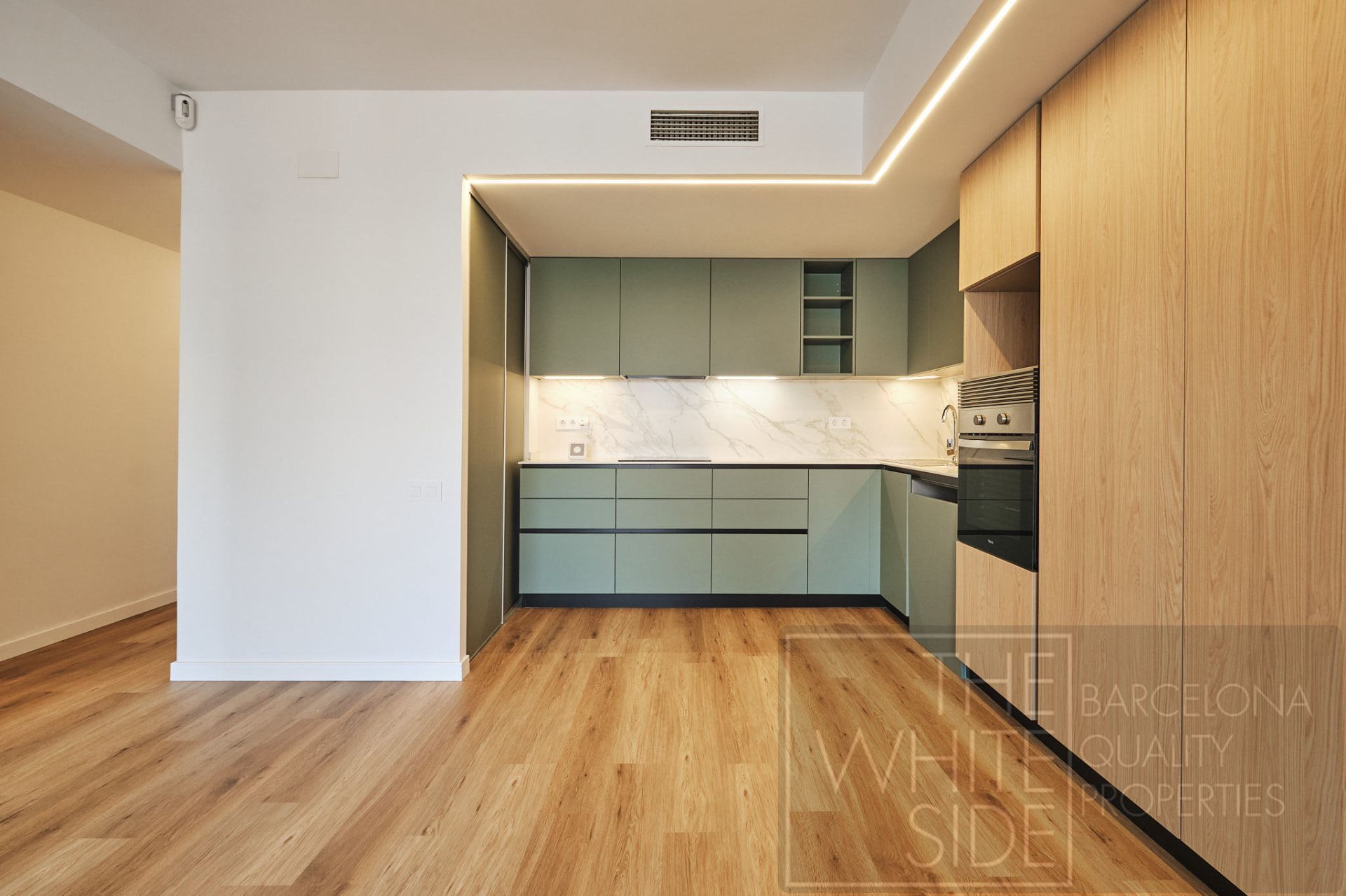 Cuina de Pis en venda en  Barcelona Capital amb Aire condicionat, Calefacció i Terrassa