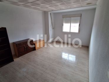 Flat for sale in Crevillent