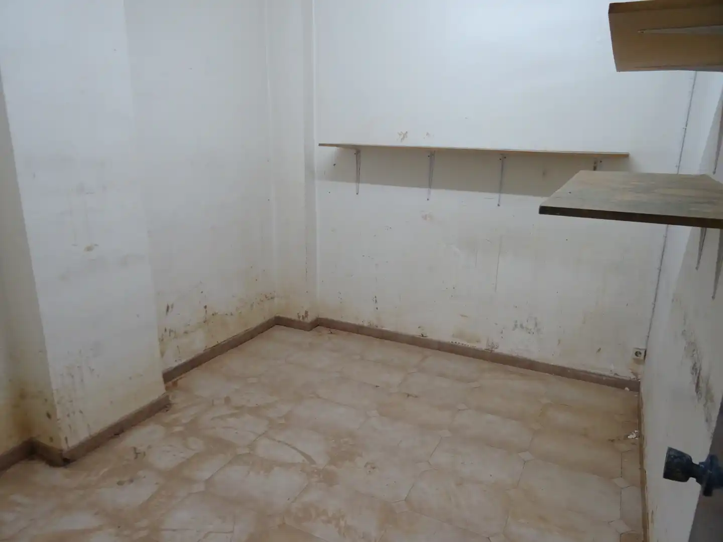 Local comercial de lloguer a Carrer de Fortaleny, imagen 8