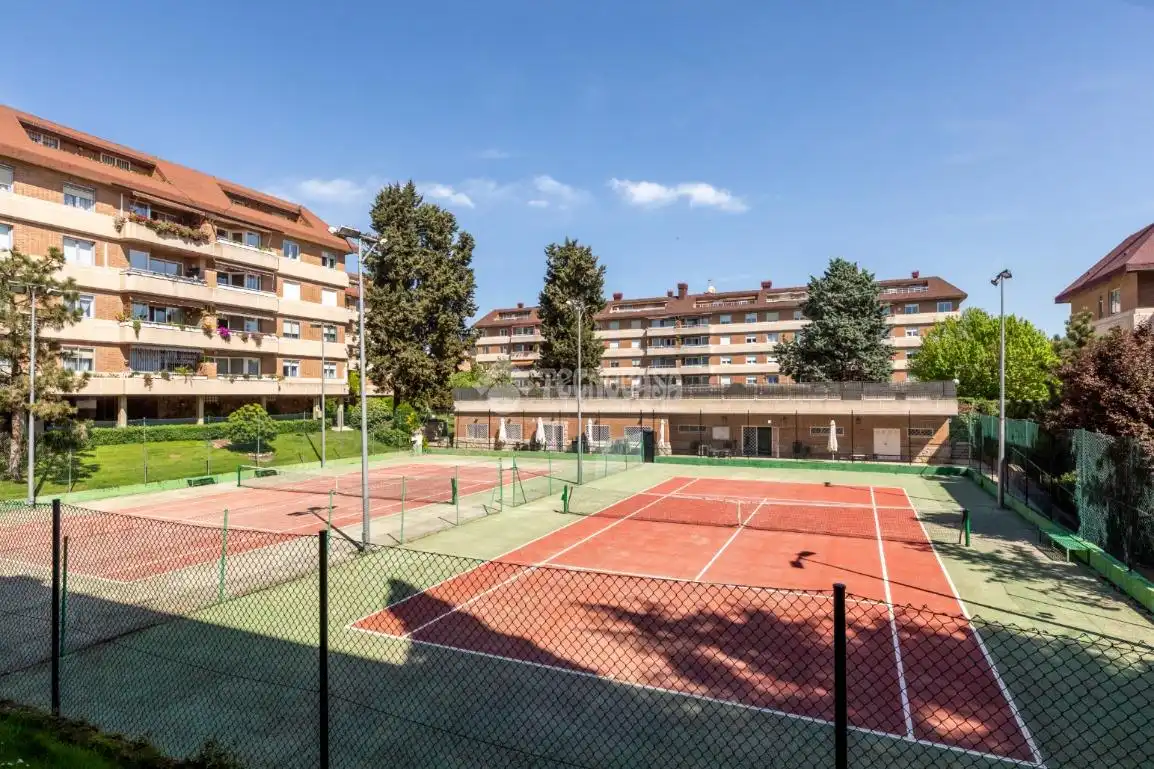 Parking of Flat for sale in Majadahonda  with Terrace