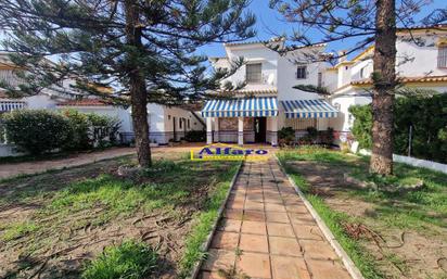 Vista exterior de Casa o xalet en venda en Almonte amb Terrassa i Traster