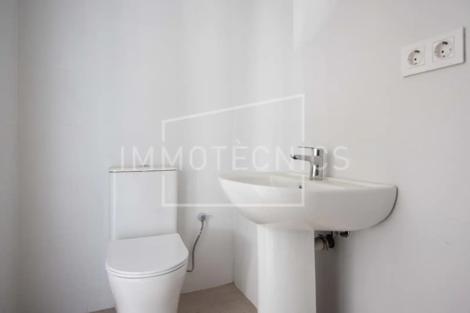 Adosado con jardín en venta en Carrer TURO DE L'HOME, imagen 46