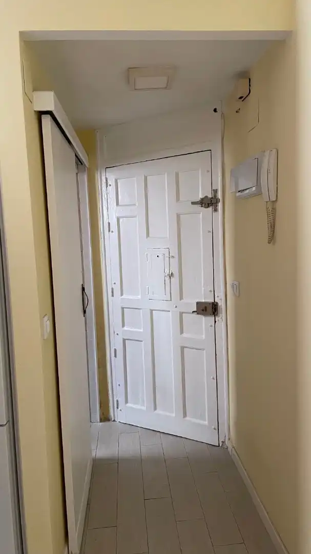 Study for rent in Avenida de Menéndez Pelayo, Pacífico
