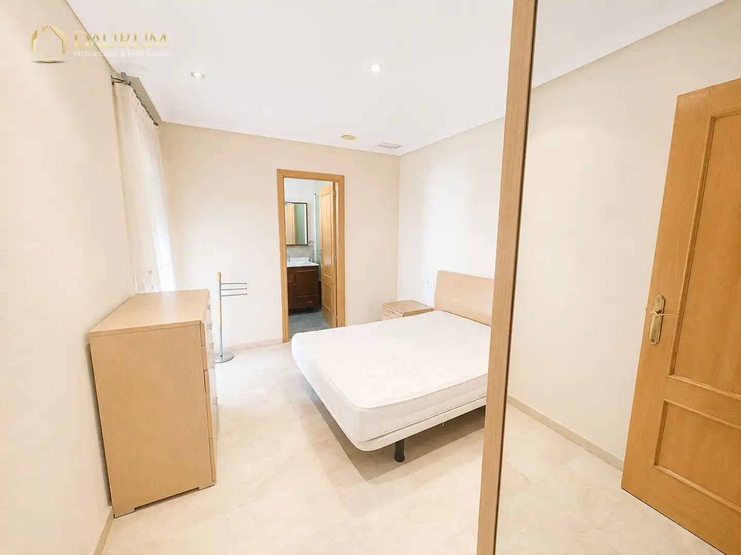 Flat for rent in Calle La Torre, Plaza Crevillente - Antiguos Juzgados - El Asilo