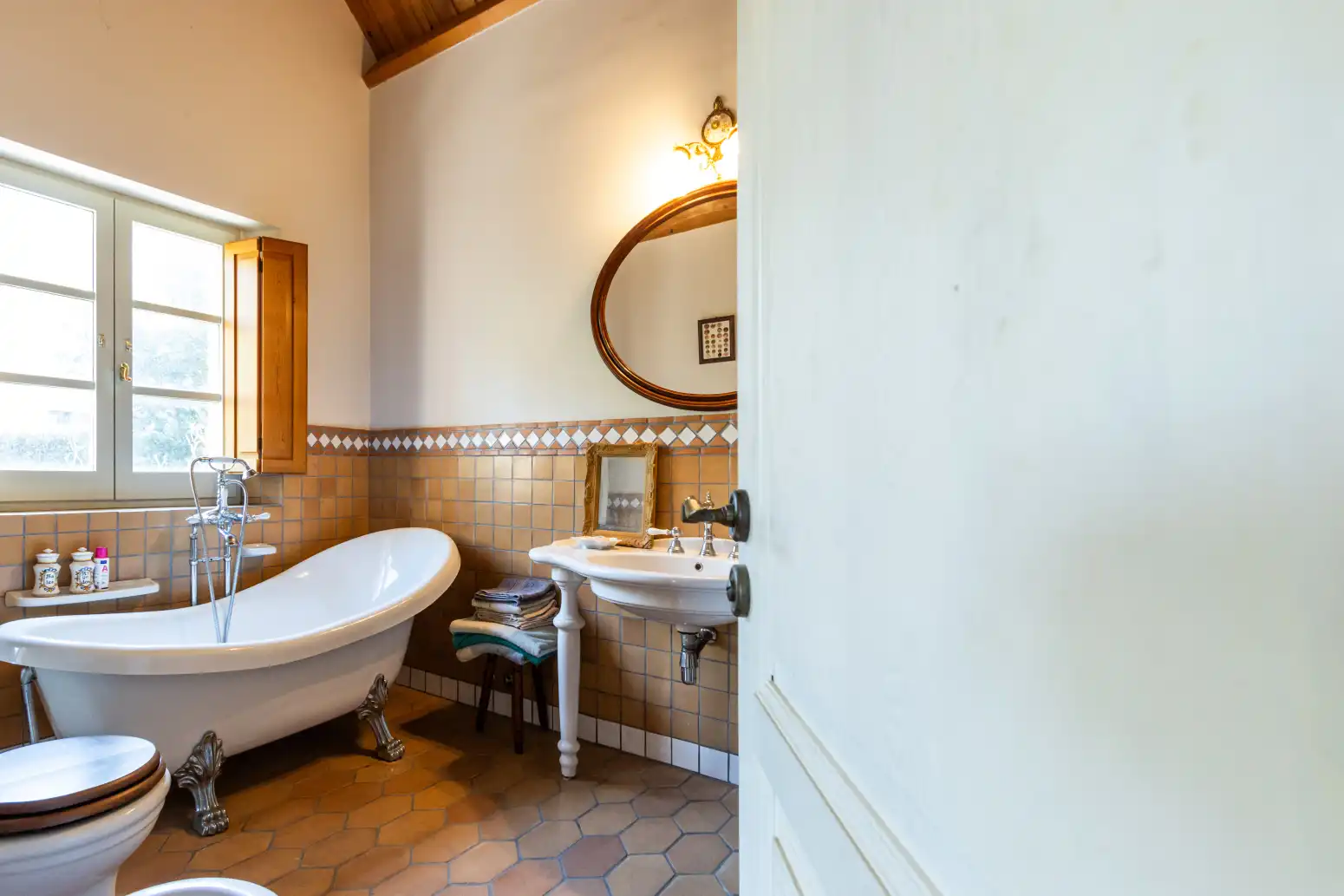 Bathroom of Houses for sale in Matadepera  with Heating and Swimming Pool
