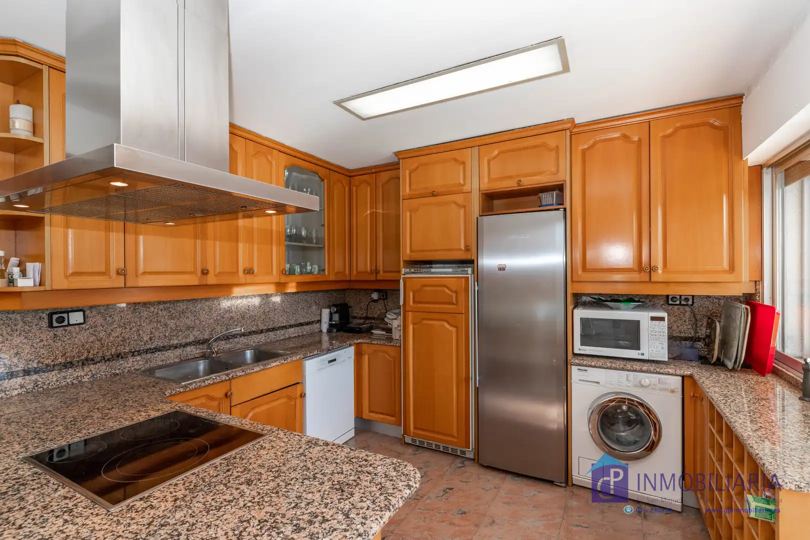 Cocina de Casa o chalet en venta en Zaragoza con Aire acondicionado, Calefacción y Jardín privado