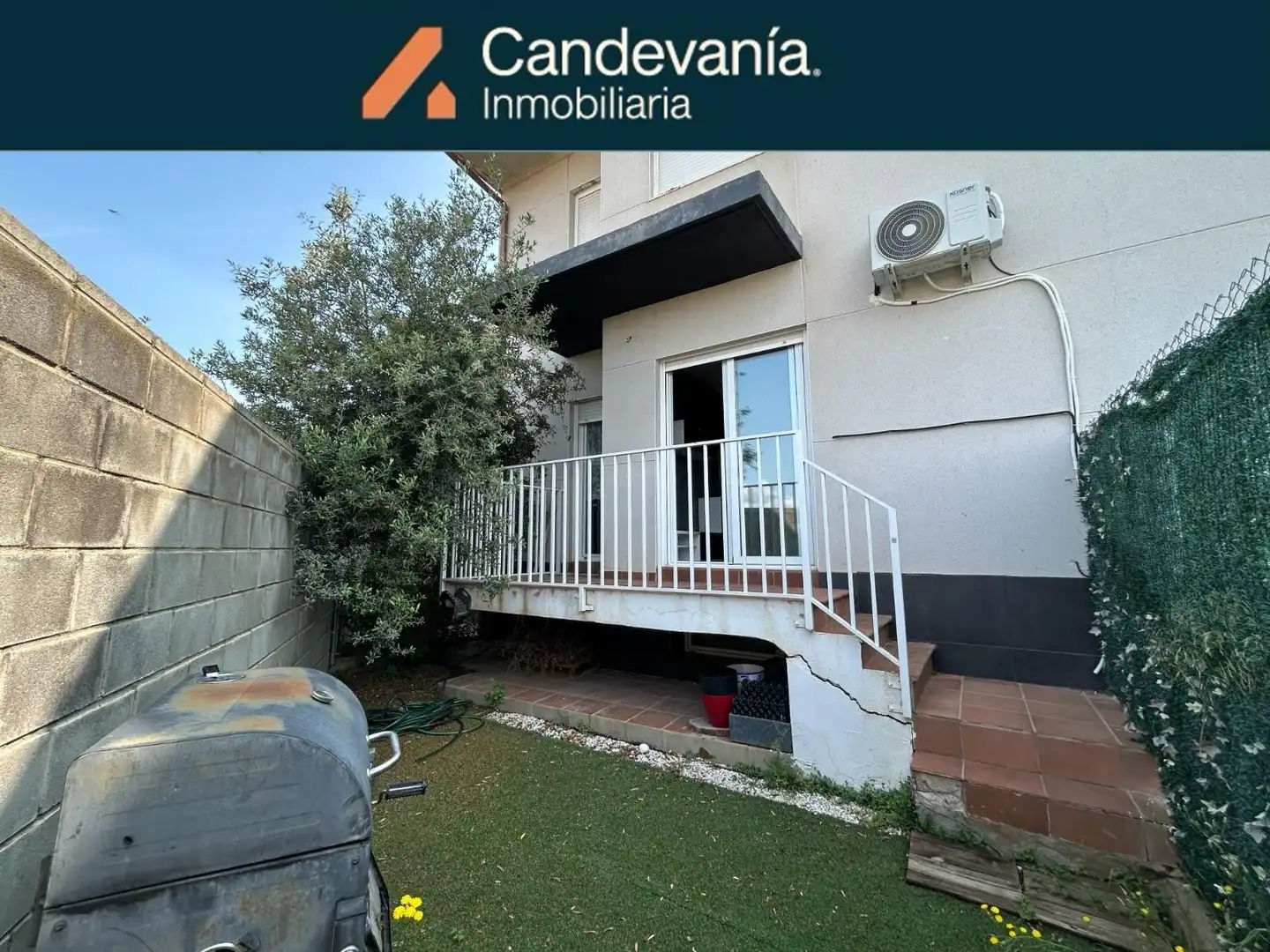 Jardín de Casa adosada en venta en Zuera con Calefacción, Jardín privado y Parquet