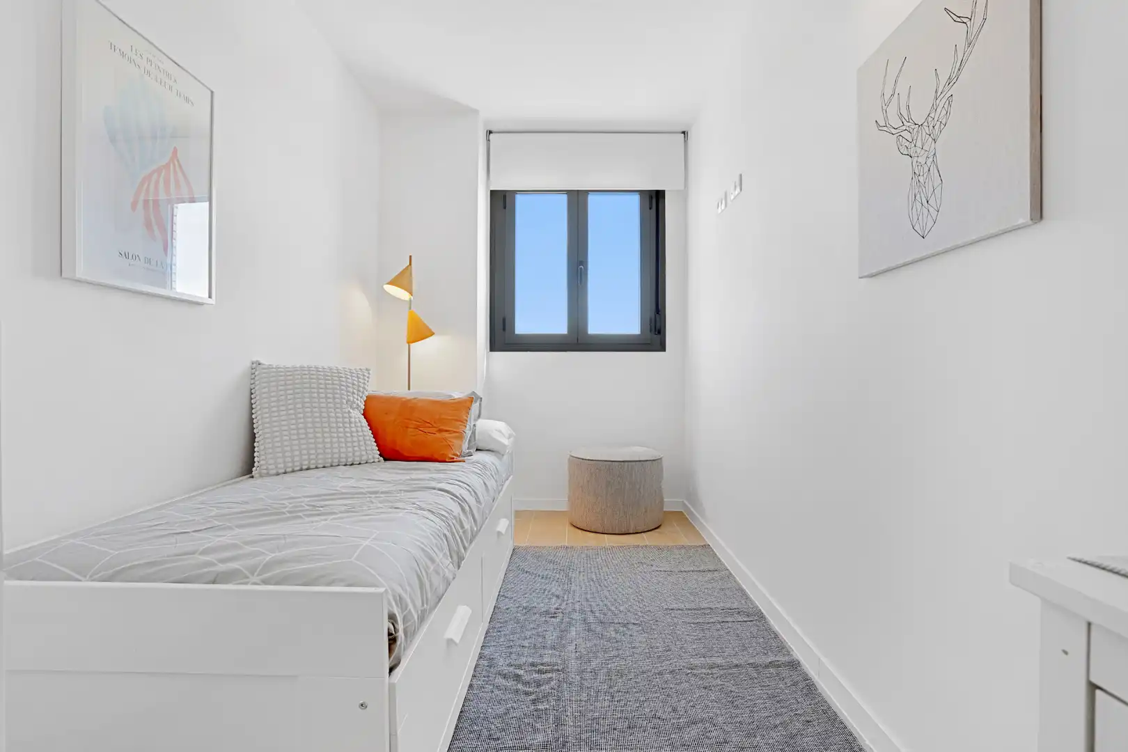 Habitación de Piso en venta en Madrid con Piscina comunitaria