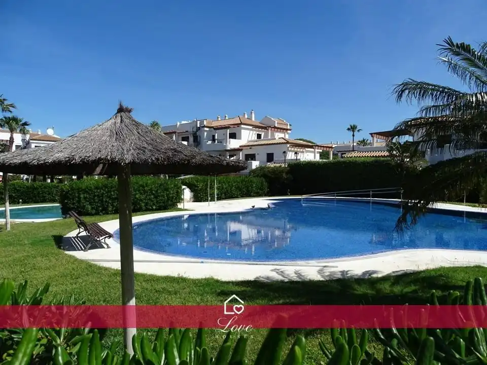 Exterior view of Apartments for sale in Chiclana de la Frontera  with Air Conditioner, Private garden and Community pool