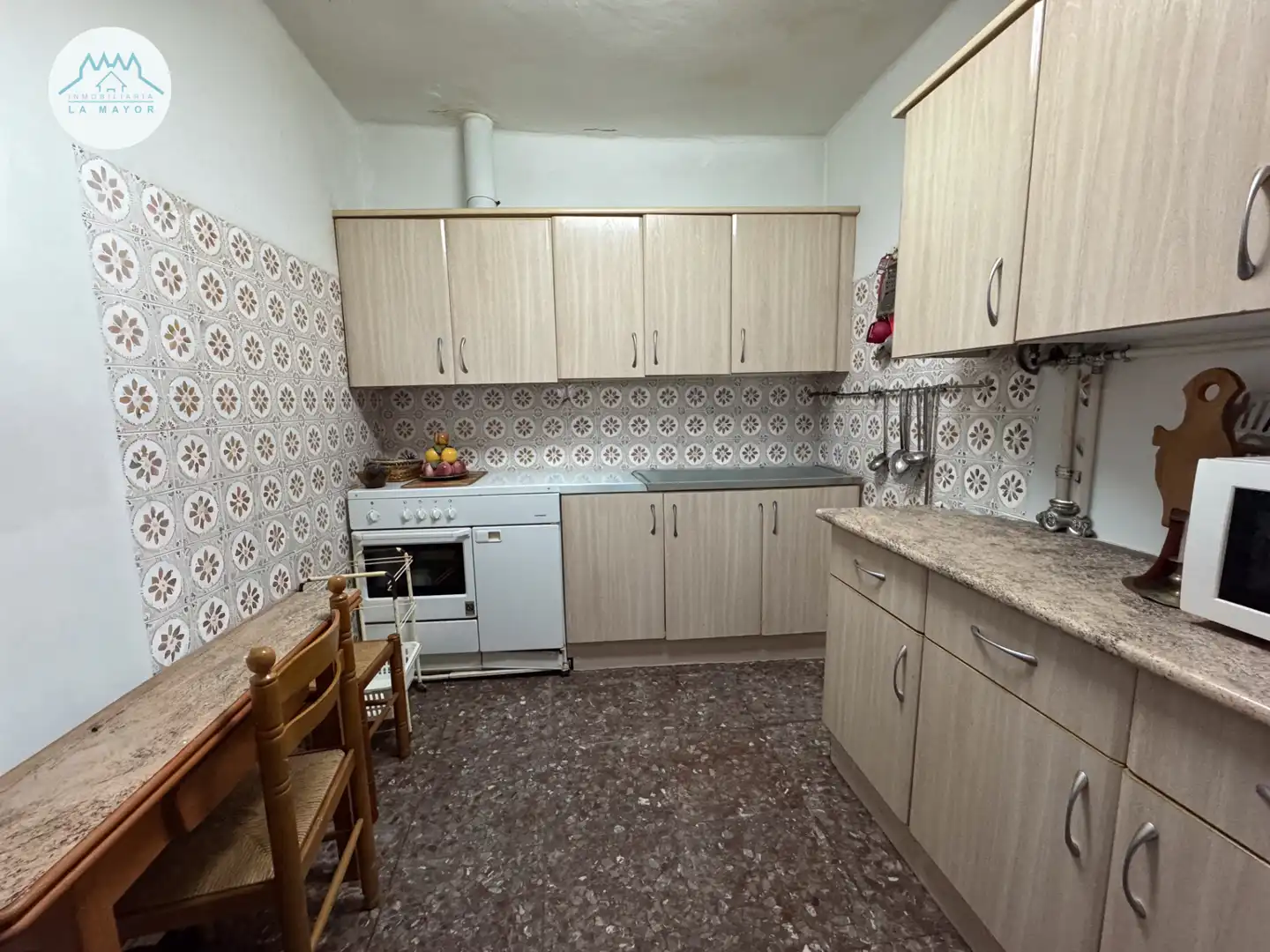 Kitchen of Houses for sale in Carrión de Calatrava  with Air Conditioner, Terrace and Furnished